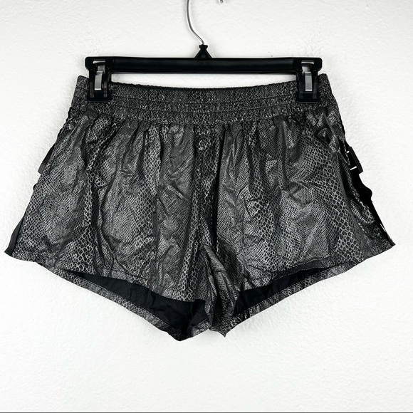 FP MOVEMENT Diamond Back Reflective Short in Black Combo Snakeskin Print, XS - Picture 2 of 9